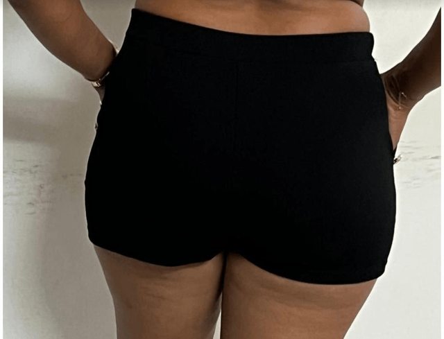 SHORT Taille 44