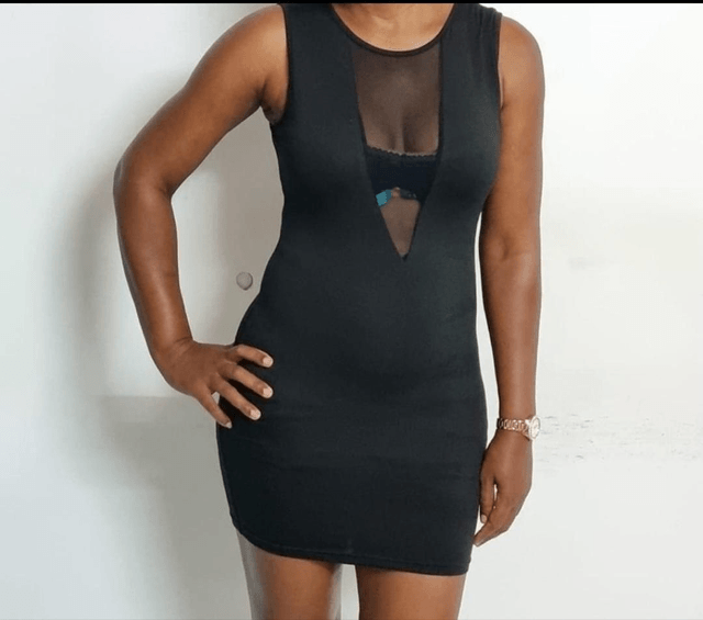 ROBE COURTE taille L